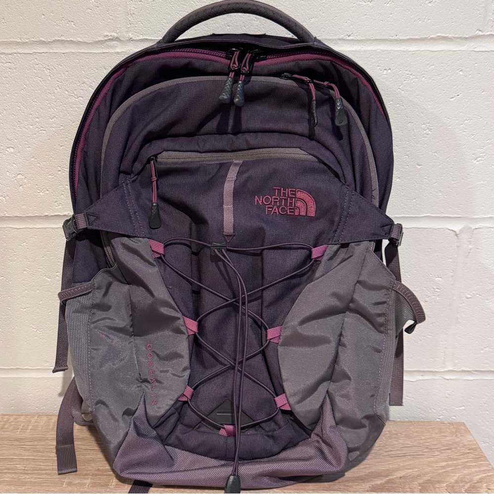 The North Face Borealis Backpack OS 
Two-tone Purple